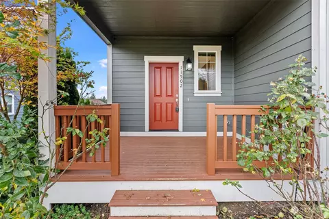 11502 Glacier Pl, Gig Harbor, WA 98332
