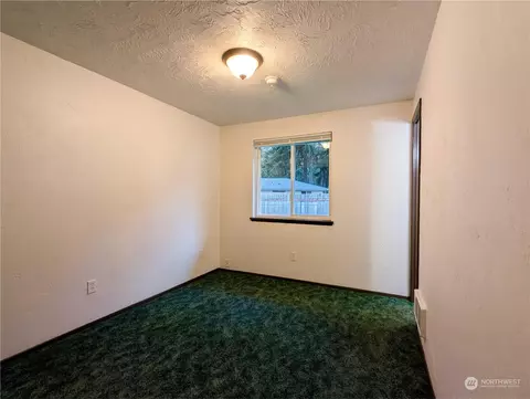 122 Raintree Loop SE, Rainier, WA 98576 photo 14