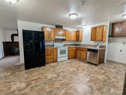 122 Raintree Loop SE, Rainier, WA 98576 photo 10