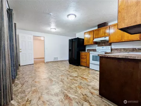 122 Raintree Loop SE, Rainier, WA 98576 photo 9