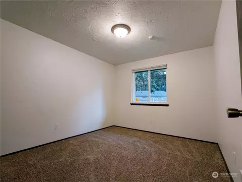 122 Raintree Loop SE, Rainier, WA 98576 photo 23