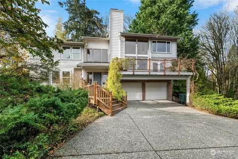 19824 47th Ave NE, Lake Forest Park, WA 98155