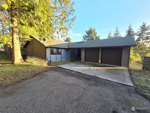 141 Madrona Ter, Sequim, WA 98382