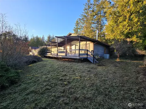 Exterior - 141 Madrona Ter, Sequim, WA 98382 photo 6 of 12