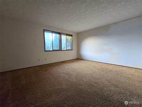 Living - 141 Madrona Ter, Sequim, WA 98382 photo 10 of 10