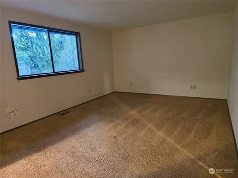 Living - 141 Madrona Ter, Sequim, WA 98382 photo 9 of 10
