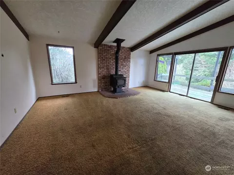 Living - 141 Madrona Ter, Sequim, WA 98382 photo 3 of 10