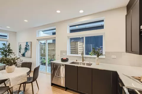 529 22nd Ave, Seattle, WA 98122 photo 9