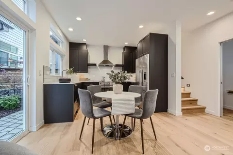 529 22nd Ave, Seattle, WA 98122 photo 5