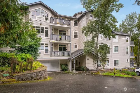 11550 Stone Ave N #103, Seattle, WA 98133