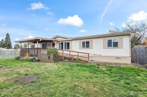 8417 195th St E #121, Spanaway, WA 98387