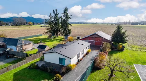 16419 Dike Rd, Mount Vernon, WA 98273