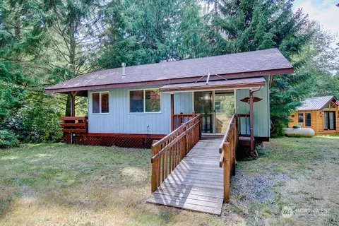 45272 Nesika Trl, Concrete, WA 98237