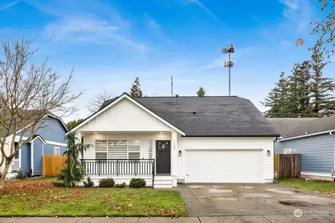 1327 Spruce St, Lynden, WA 98264