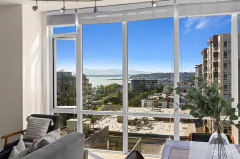 76 Cedar St #PH 5, Seattle, WA 98121