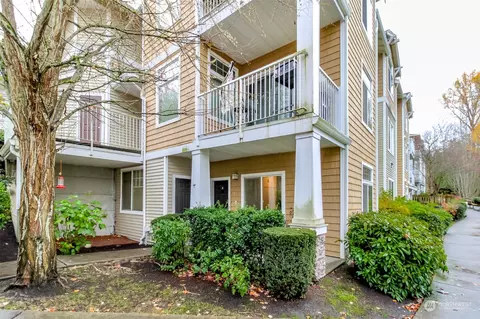 4020 S 212th Ct #H, Seatac, WA 98198