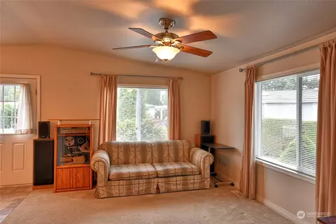 1725 242nd St SE #219, Bothell, WA 98021 photo 2