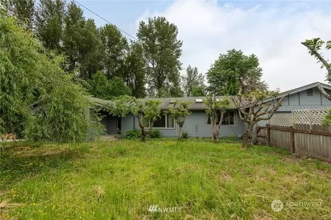 7516 Riverside Dr E, Sumner, WA 98390