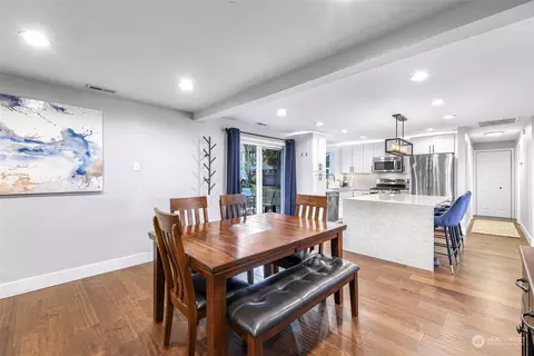Dining - 19227 29th Ave SE, Bothell, WA 98012 photo 1 of 4