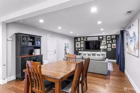 Dining - 19227 29th Ave SE, Bothell, WA 98012 photo 4 of 4