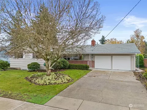1235 24th St SE, Auburn, WA 98002