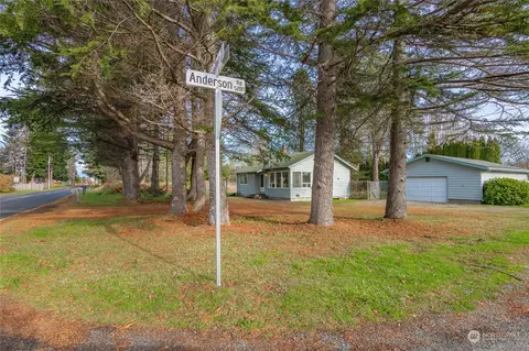 8320 Shintaffer Rd, Blaine, WA 98230