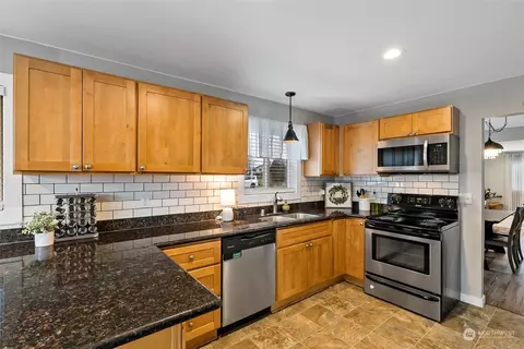 603 3rd St, Steilacoom, WA 98388 photo 12
