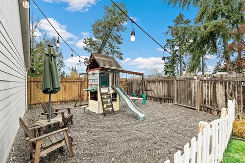 603 3rd St, Steilacoom, WA 98388 photo 40