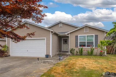 204 Nelsen St NE, Orting, WA 98360