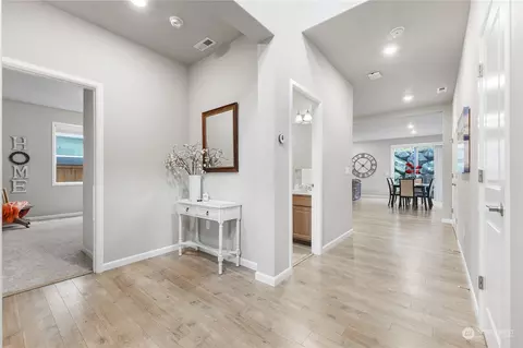 Entry Way - 23619 43rd Dr SE, Bothell, WA 98021 photo 2 of 5