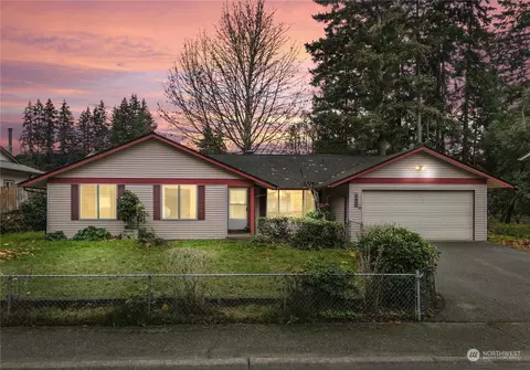 641 NE Silver Pine Dr, Bremerton, WA 98311