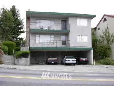 752 N 85th St, Seattle, WA 98103 photo 1