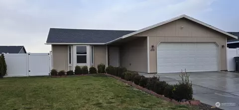1135 Sandstone St, Othello, WA 99344