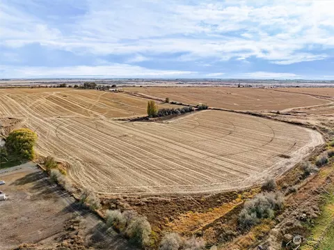 0 Nka Hawk 4 Ln, Connell, WA 99326