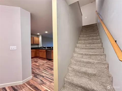 Entry Way - 331 Pacific Loop, Kittitas, WA 98934 photo 2 of 3