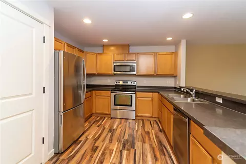 Kitchen - 331 Pacific Loop, Kittitas, WA 98934 photo 1 of 2