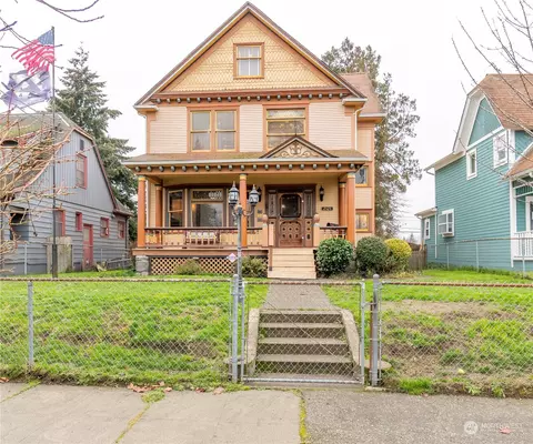 2326 S L St, Tacoma, WA 98405