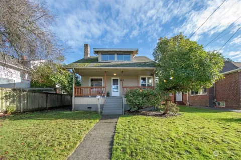 7306 Blake Pl SW, Seattle, WA 98136