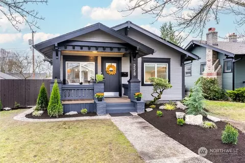 228 S 47th St, Tacoma, WA 98408