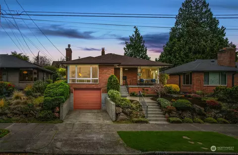 3228 NW 74th St, Seattle, WA 98117