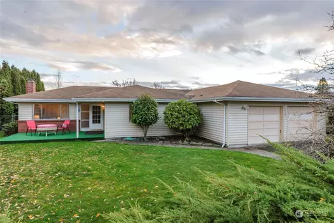 2187 SW Olympic Dr, Chehalis, WA 98532