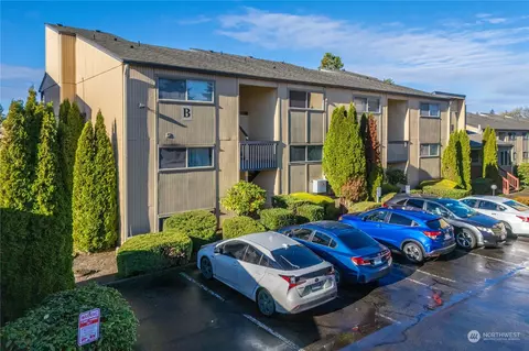 31003 14th Ave S #B-9, Federal Way, WA 98003