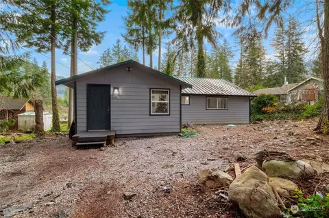 6263 Chestnut Dr, Maple Falls, WA 98266