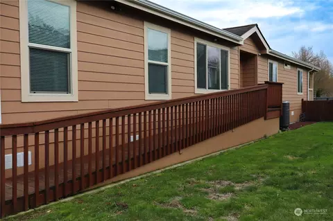600 N Reed St N #23, Sedro Woolley, WA 98284