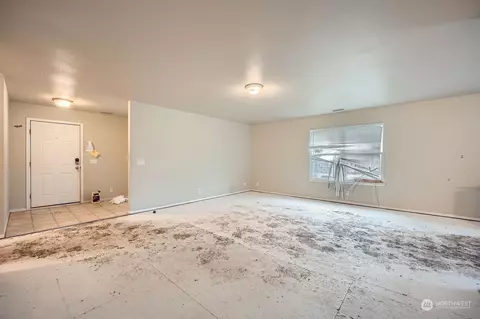 1214 Boatman Ave NW, Orting, WA 98360 photo 2