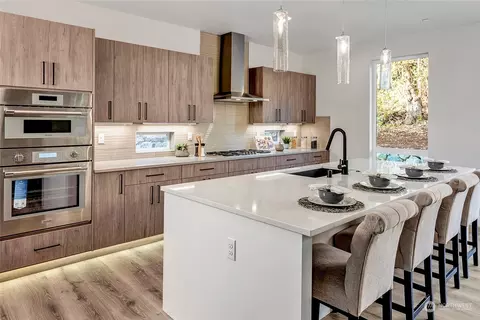 Kitchen - 12156 NE 170th Pl, Bothell, WA 98011 photo 2 of 5