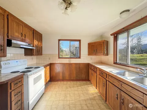 1022 River Rd, Sequim, WA 98382 photo 7
