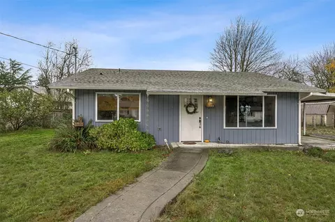 11806 Champion Dr SW, Olympia, WA 98512