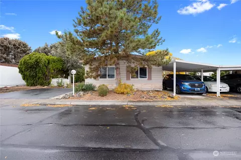 7901 W Clearwater Ave #156, Kennewick, WA 99336