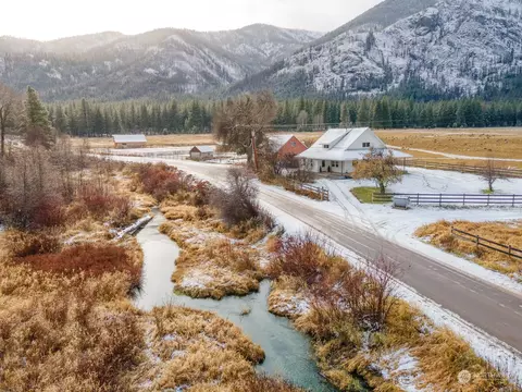 793 Wolf Creek Rd, Mazama, WA 98833